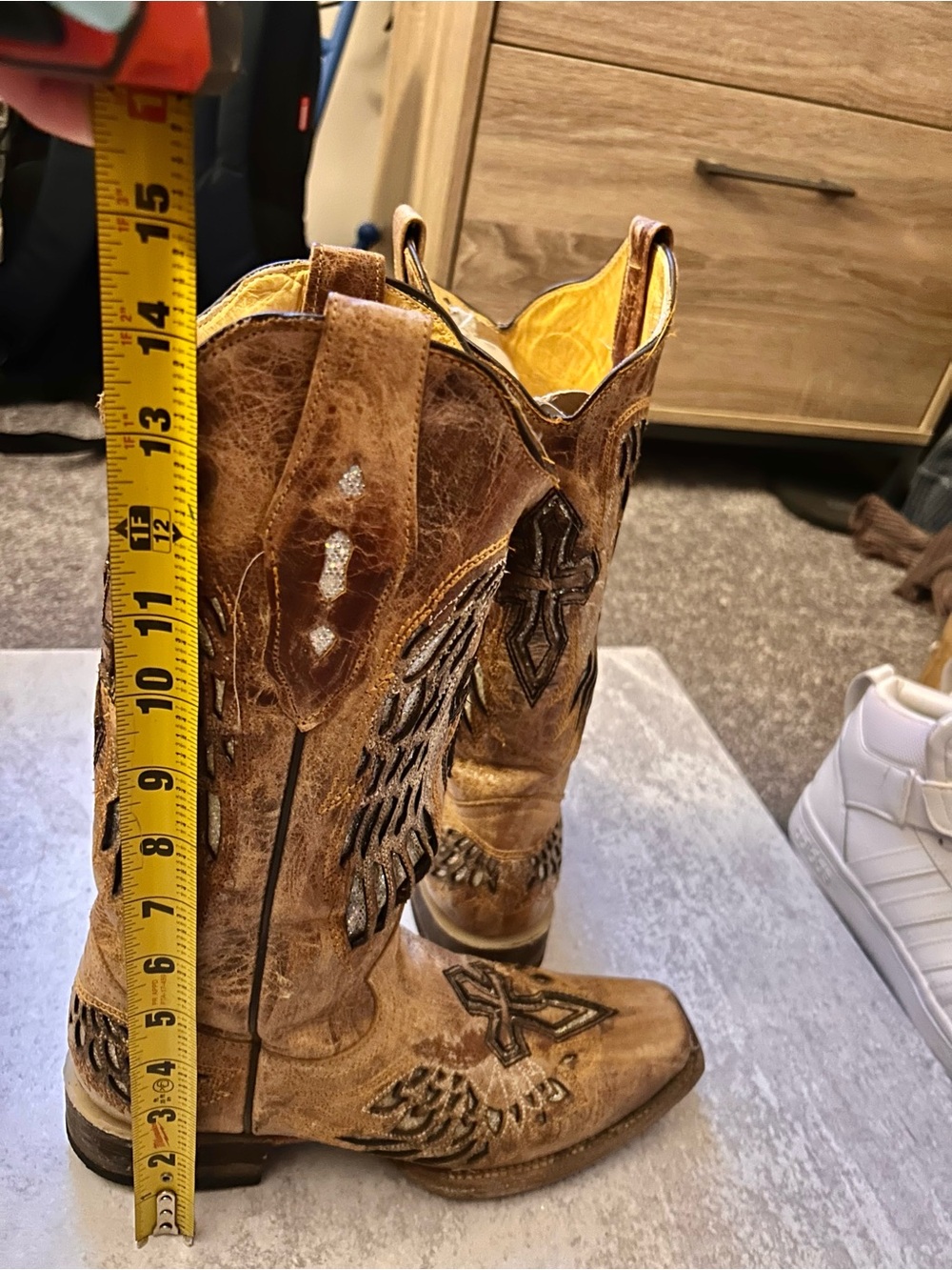 Women's Distressed Brown Western Embroidered Cowboy Boots - Picture 6 of 9